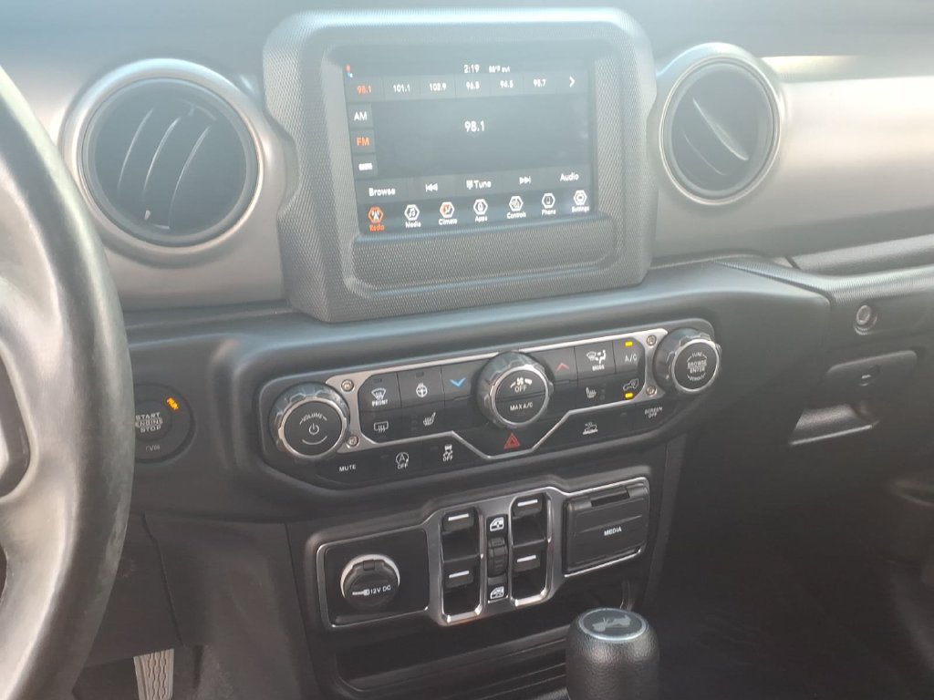 Used 2023 Jeep Wrangler Unlimited Sport AWD/4WD image 23