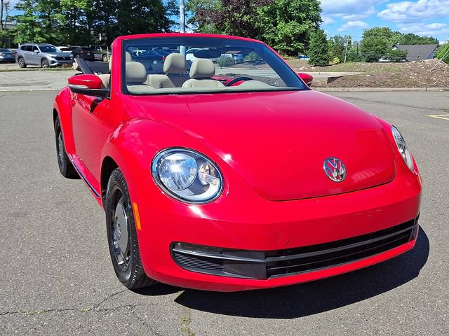 Used 2015 Volkswagen Beetle 1.8T FWD image 2