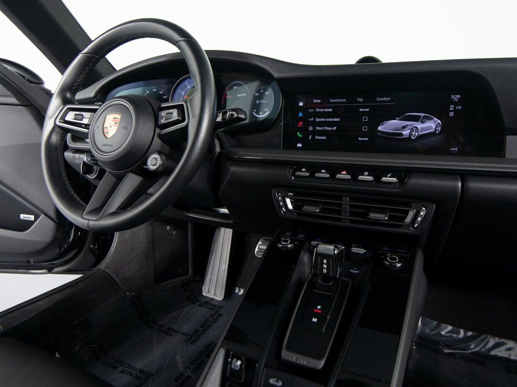 Certified 2024 Porsche 911 Carrera 4 image 31