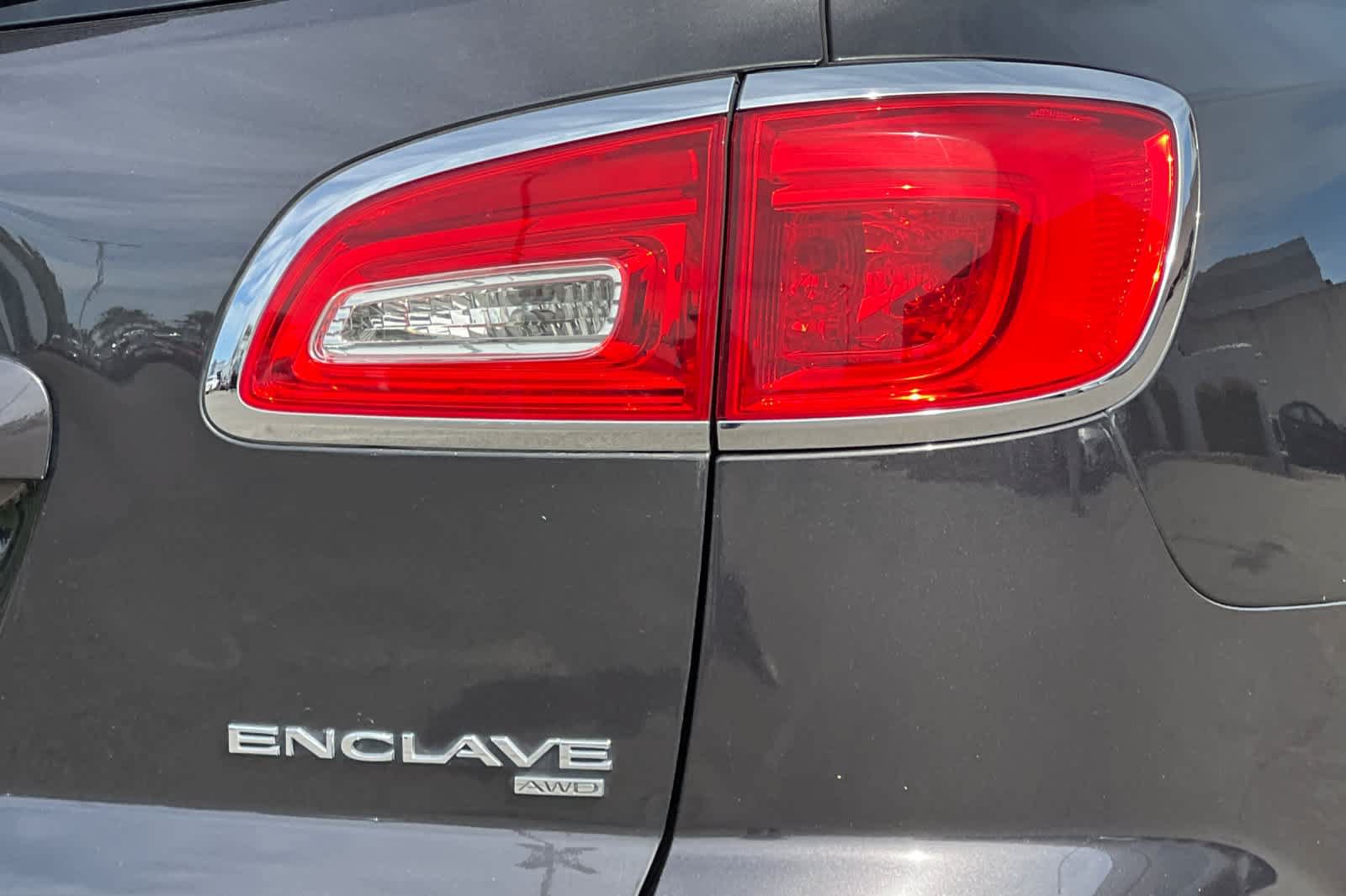 Used 2015 Buick Enclave Leather AWD/4WD image 32