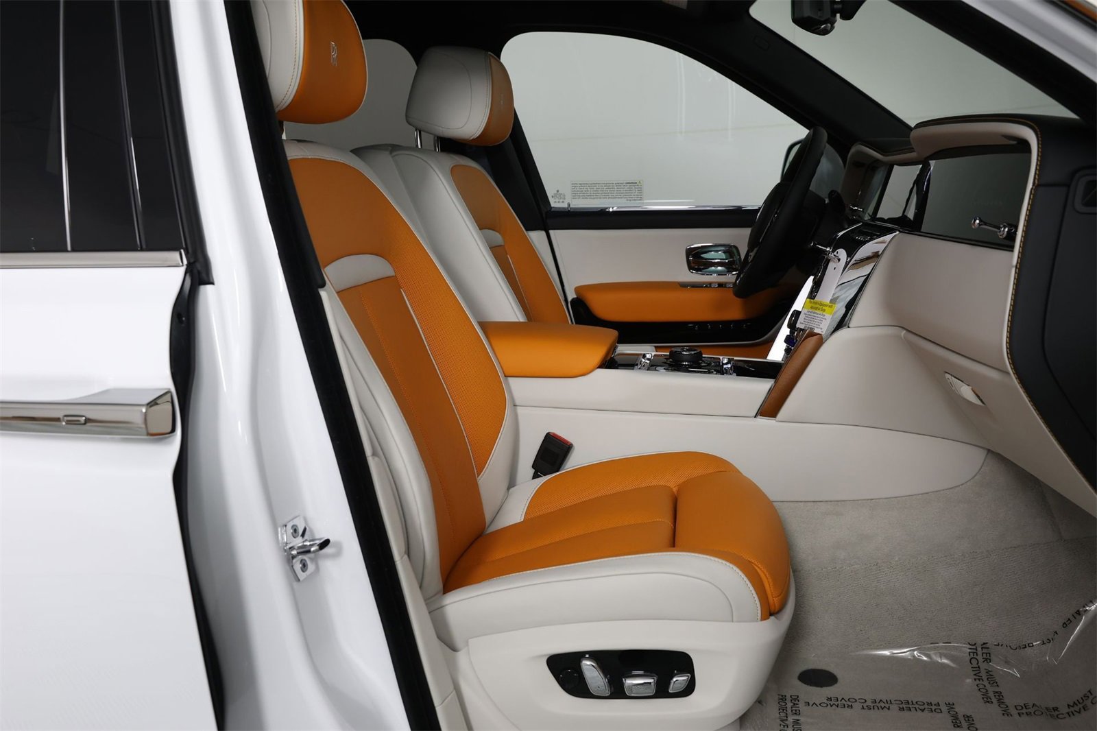 New 2026 Rolls-Royce Cullinan image 35