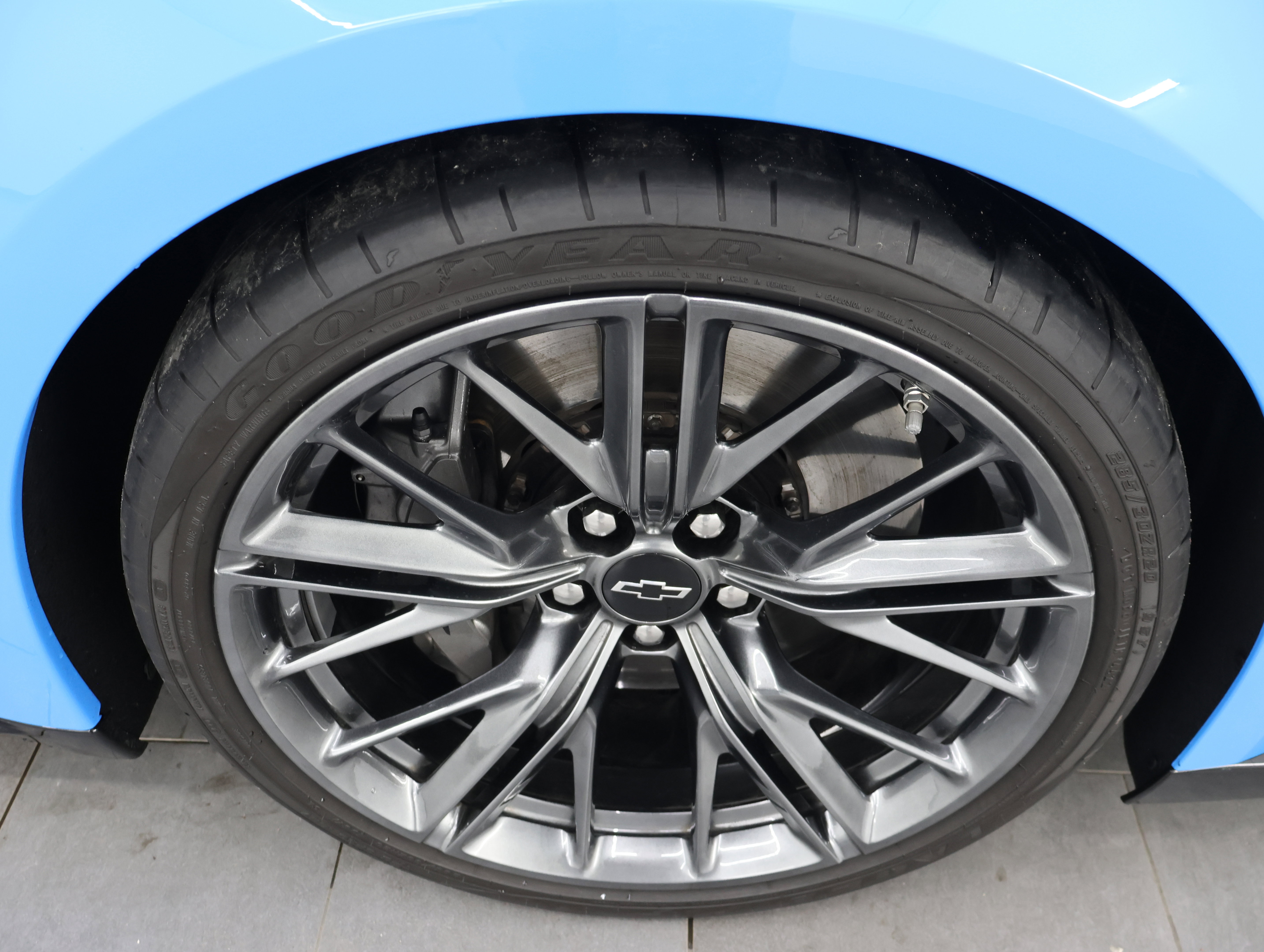 Used 2023 Chevrolet Camaro ZL1 RWD image 3