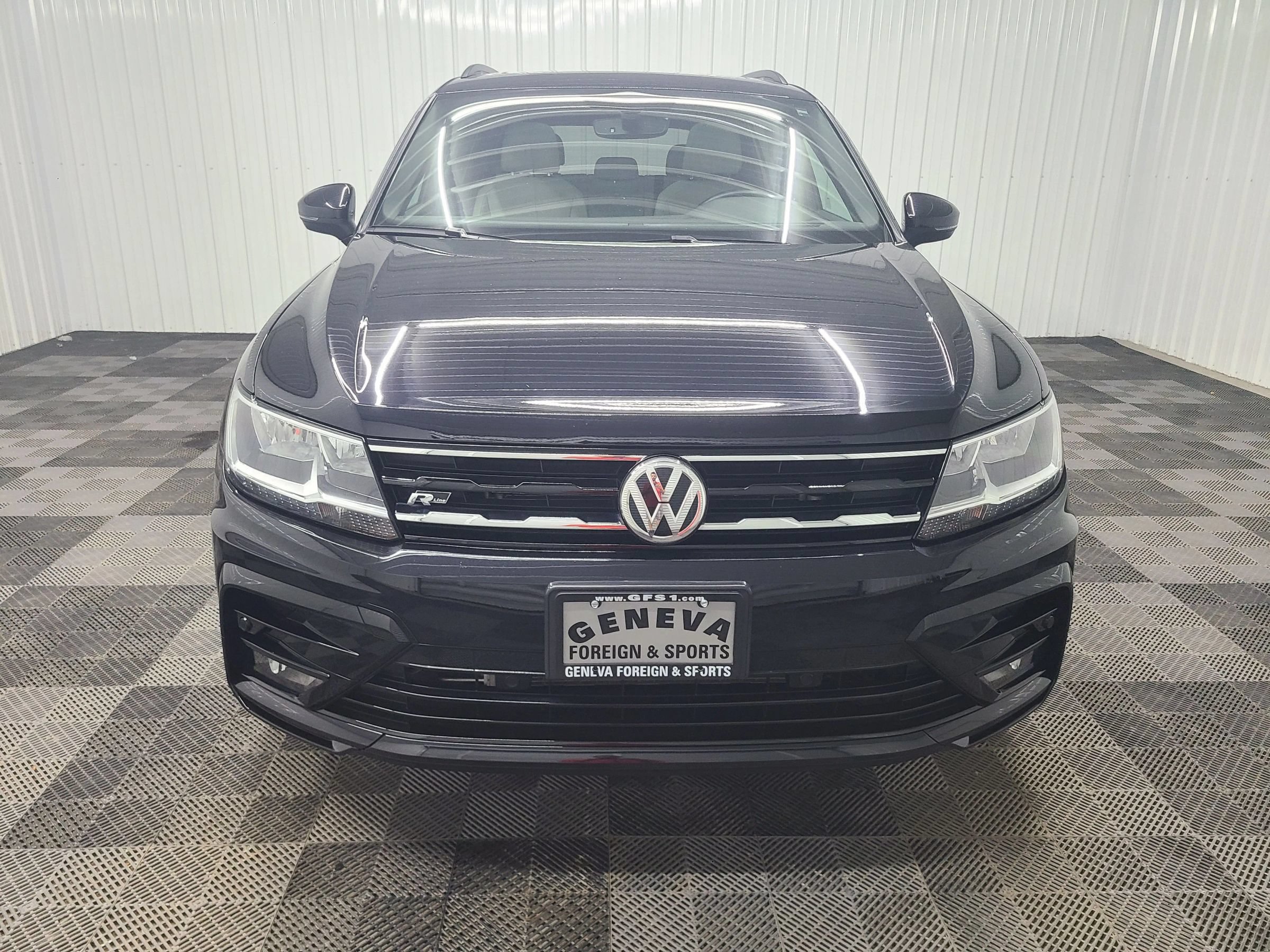 Used 2021 Volkswagen Tiguan SE R-Line AWD/4WD image 6