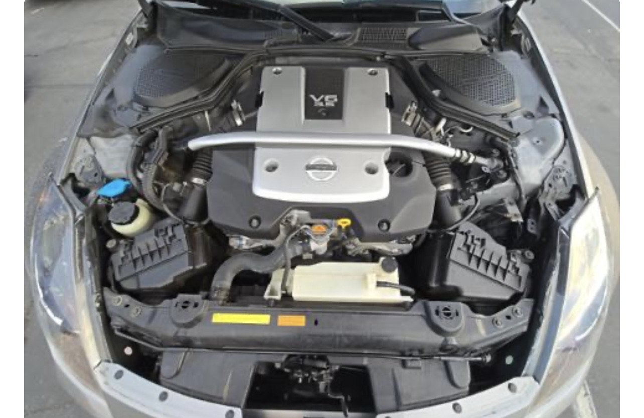 Used 2009 Nissan 350Z Touring RWD image 19