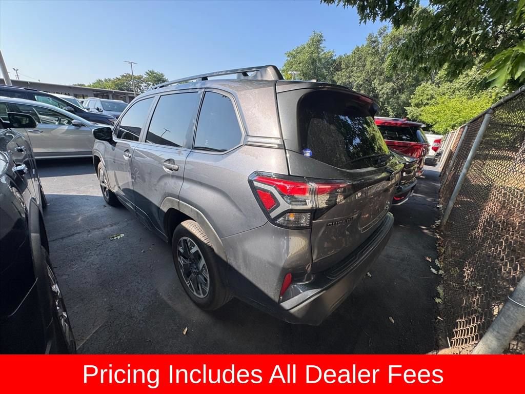 Used 2025 Subaru Forester Premium w/ Convenience Package #1 AWD/4WD image 7