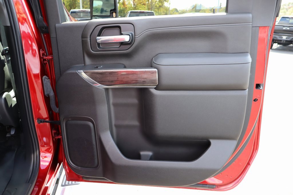 Used 2021 Chevrolet Silverado 3500 LTZ w/ LTZ Convenience Package image 30