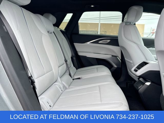 Used 2024 Cadillac Lyriq Luxury image 28