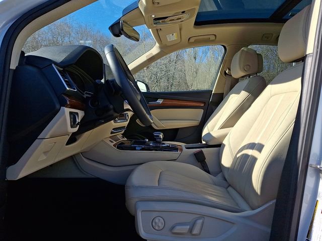 Certified 2023 Audi Q5 2.0T Premium Plus w/ Premium Plus Package image 16
