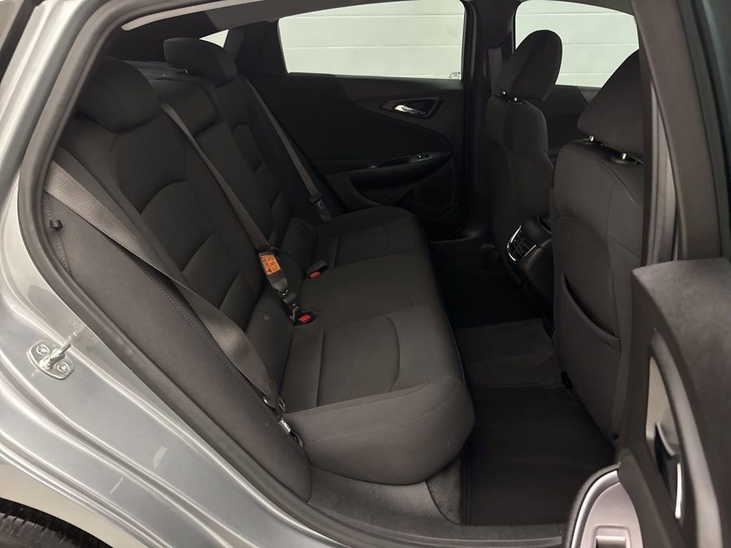 Used 2024 Chevrolet Malibu LT image 35