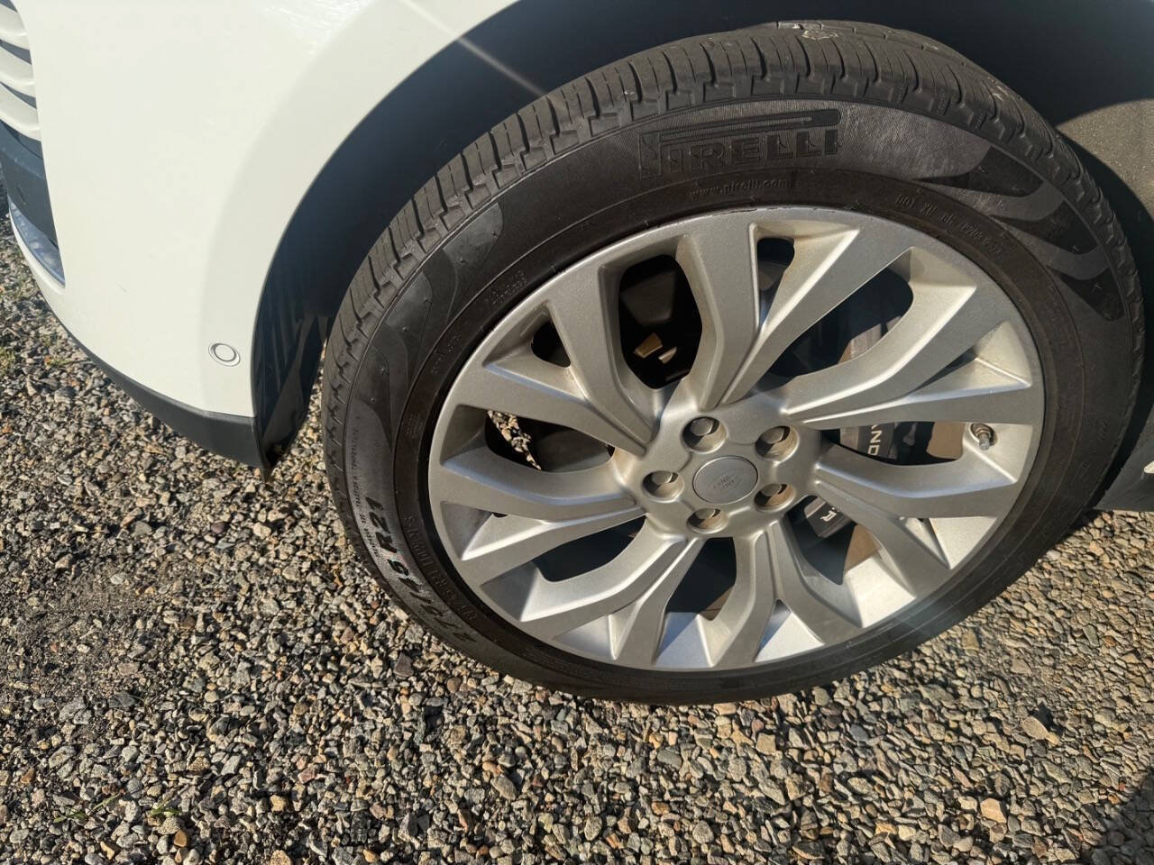 Used 2018 Land Rover Range Rover HSE AWD/4WD image 9
