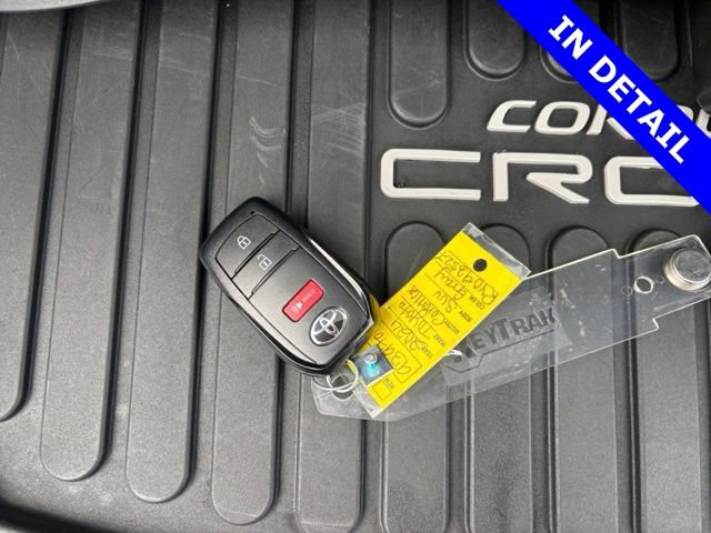 Used 2024 Toyota Corolla Cross LE AWD/4WD image 22