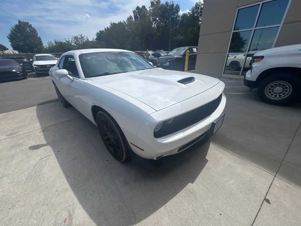 Used 2022 Dodge Challenger GT w/ Blacktop Package AWD/4WD image 8