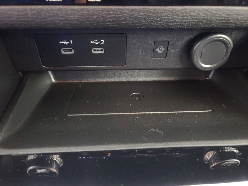 Used 2025 Mitsubishi Outlander SE image 33