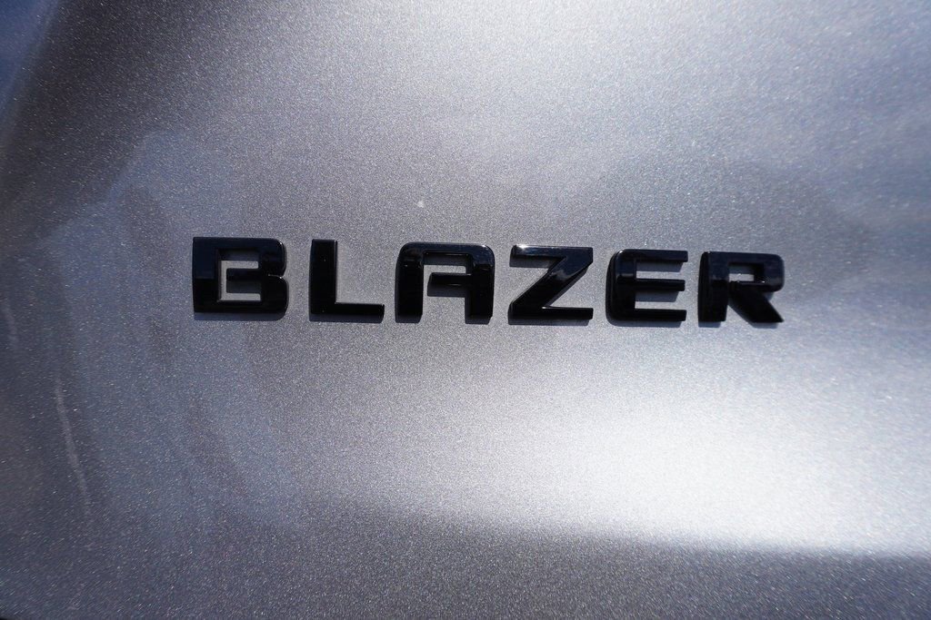 Used 2025 Chevrolet Blazer RS image 31
