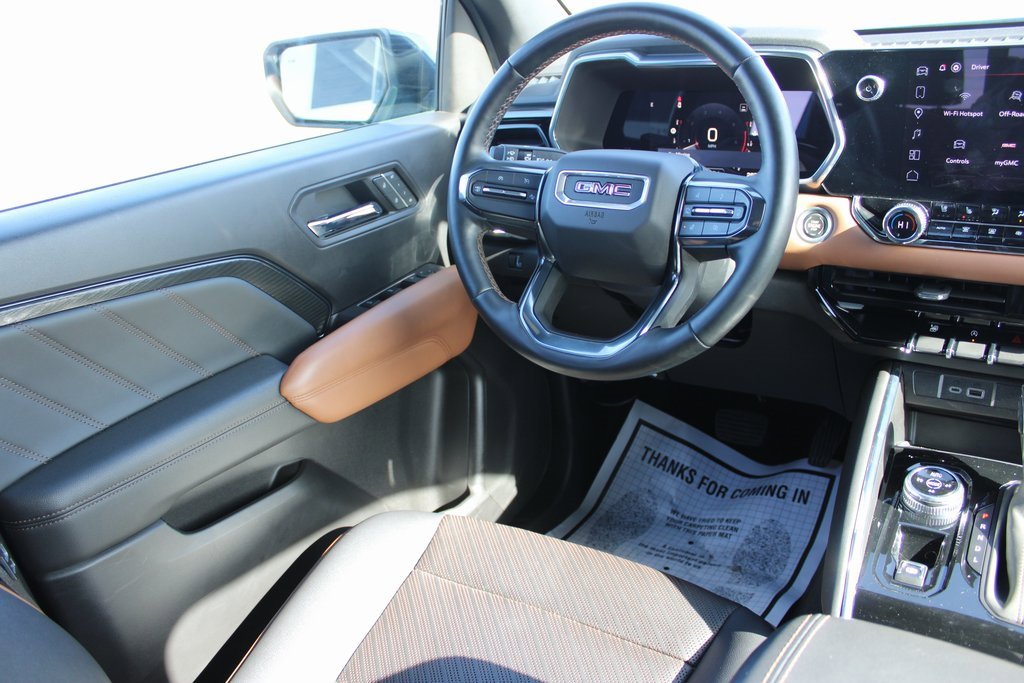 Used 2023 GMC Canyon AT4 image 34