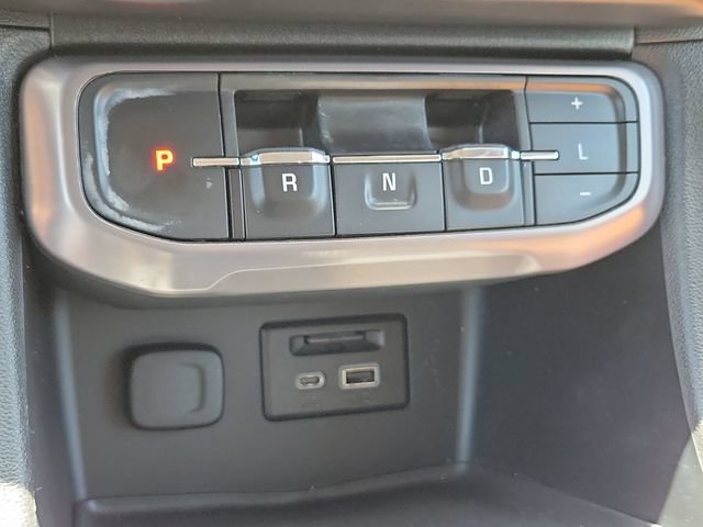 Used 2020 GMC Acadia AT4 w/ Trailering Package AWD/4WD image 17