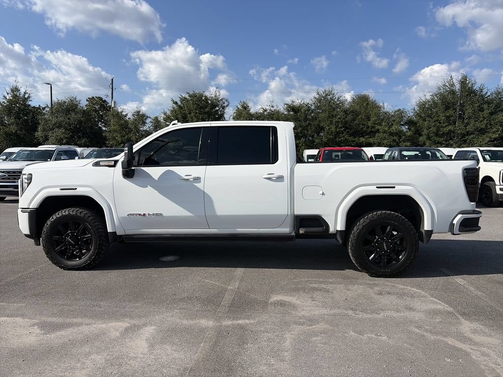 Used 2024 GMC Sierra 3500 AT4 w/ AT4 Preferred Package AWD/4WD image 4