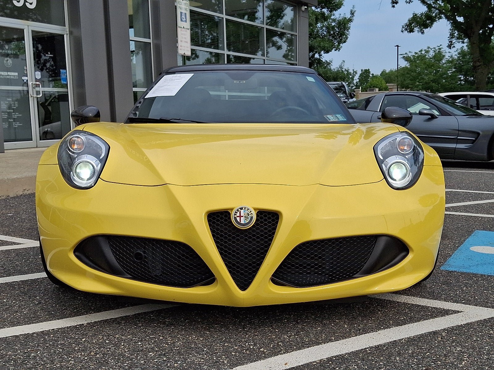 Used 2015 Alfa Romeo 4C Spider w/ Spider Track Package 2 RWD image 2