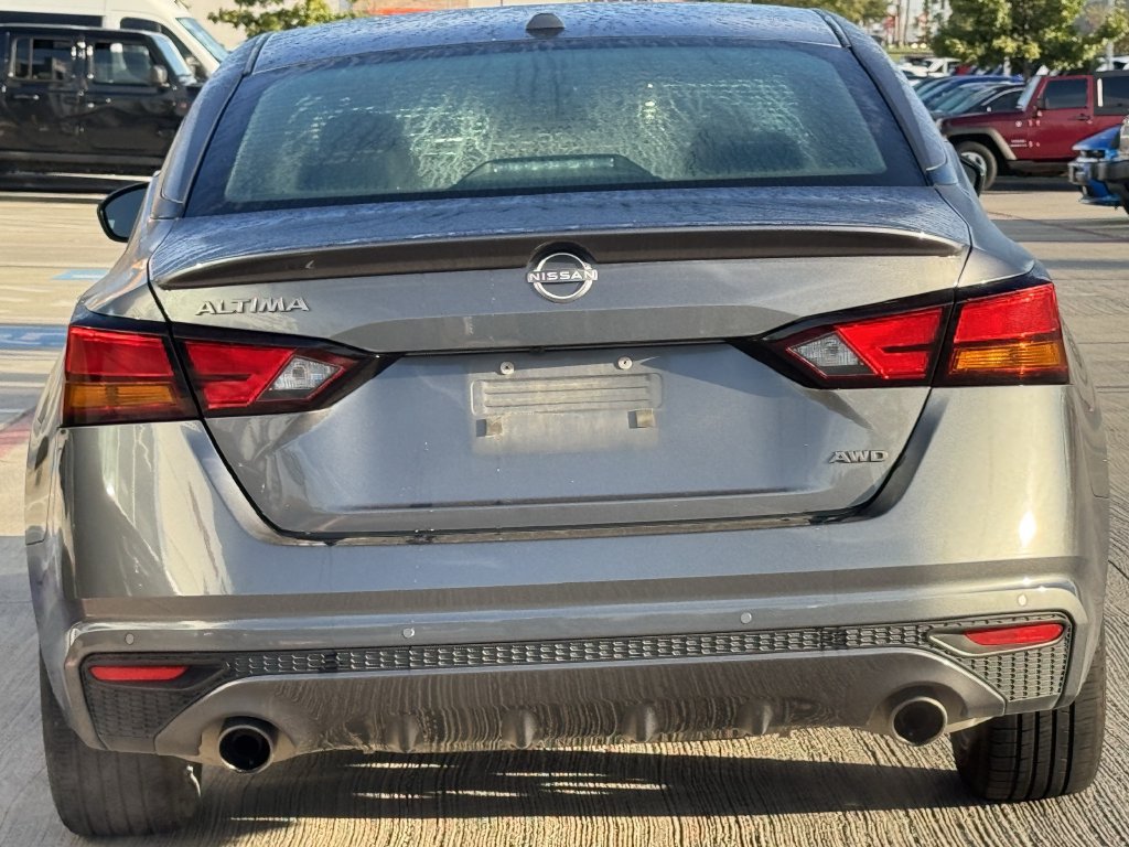 Used 2025 Nissan Altima 2.5 SV w/ SV Special Edition Package AWD/4WD image 4