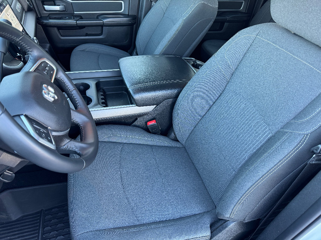 Used 2024 RAM 2500 Lone Star w/ Sport Appearance Package image 11