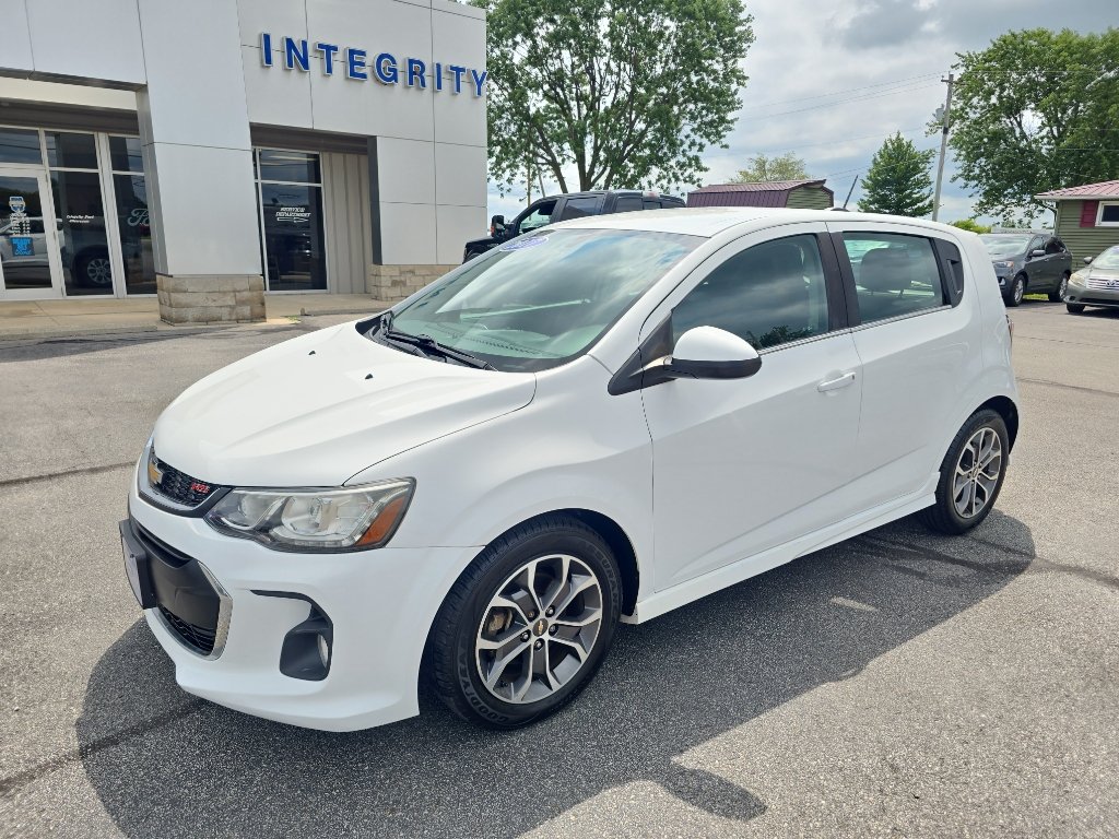 Used 2017 Chevrolet Sonic LT FWD image 2