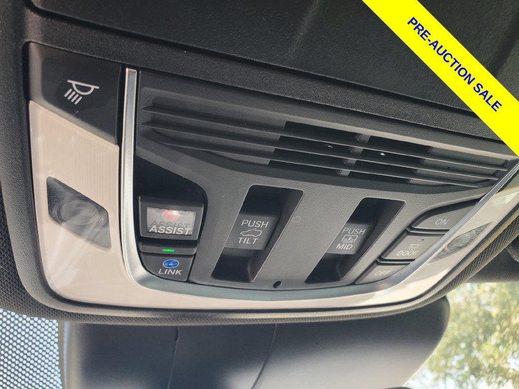 Certified 2025 Acura RDX SH-AWD image 31