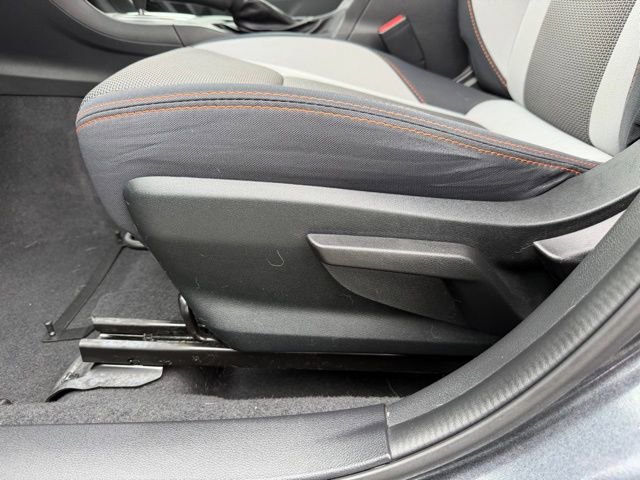 Used 2018 Subaru Crosstrek 2.0i Premium w/ Moonroof Package AWD/4WD image 9