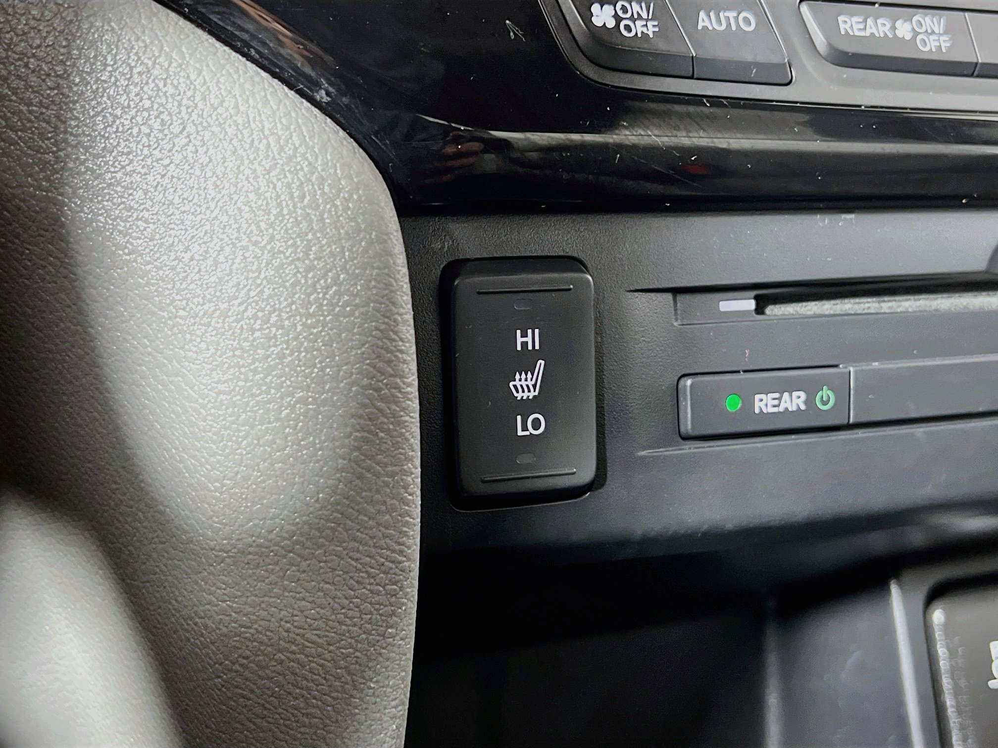 Used 2016 Honda Pilot Touring image 21