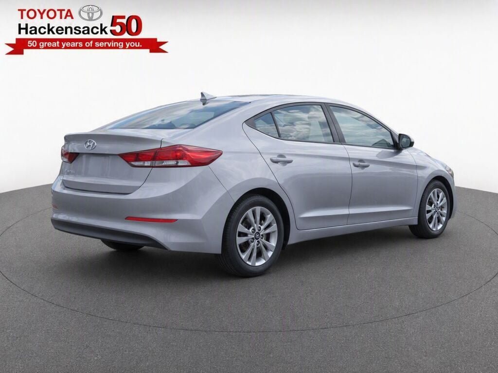 Used 2018 Hyundai Elantra SEL FWD image 4