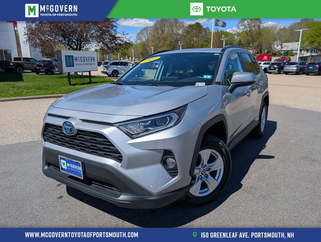 Used 2021 Toyota RAV4 XLE w/ Convenience Package AWD/4WD image 1