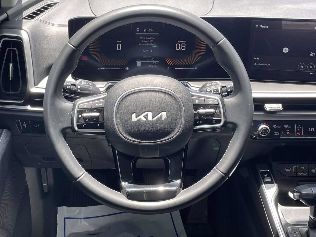 Used 2025 Kia Sorento EX w/ Panoramic Sunroof Package FWD image 23