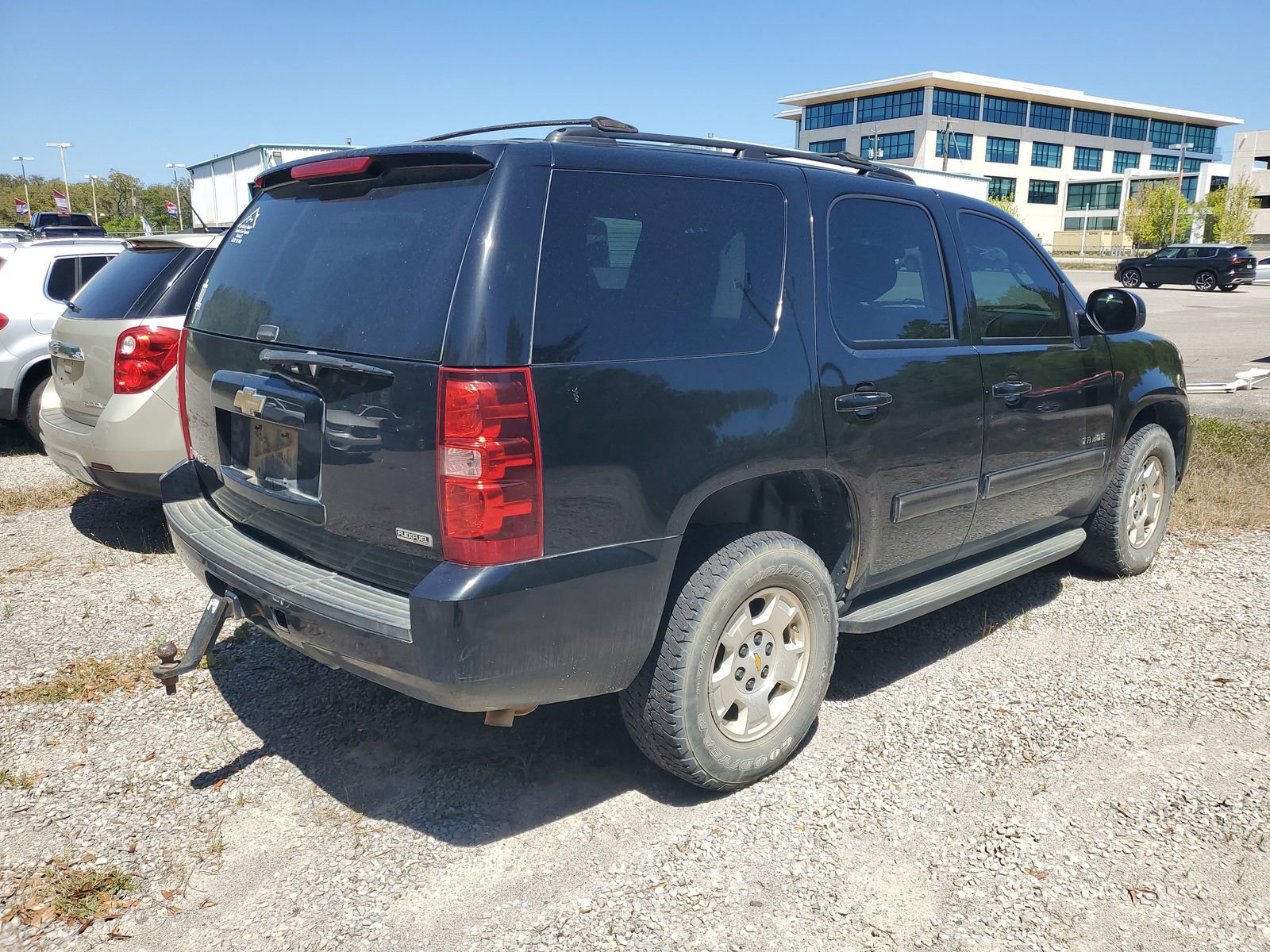 Used 2011 Chevrolet Tahoe LS RWD image 4