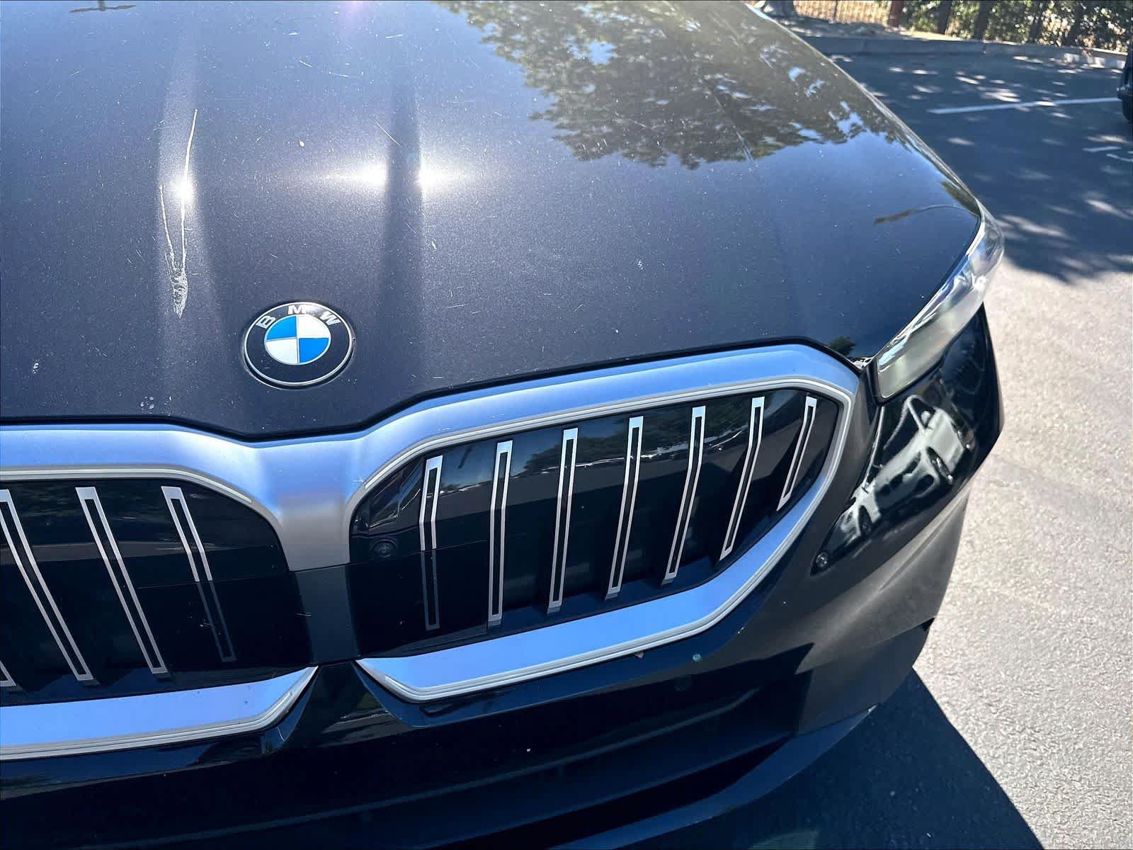Used 2024 BMW 540i xDrive w/ Executive Package AWD/4WD image 31