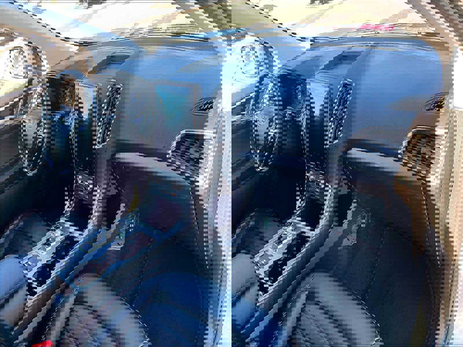 Used 2024 Ford Edge SEL image 27