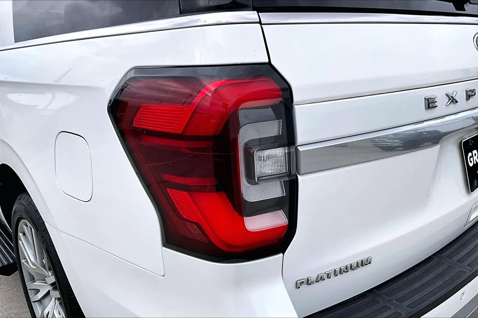 Used 2023 Ford Expedition Max Platinum RWD image 28
