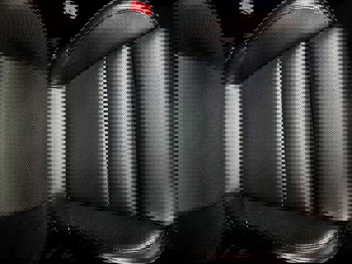 Used 2021 Porsche Taycan image 19