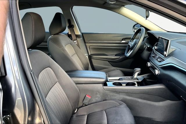 Used 2024 Nissan Altima 2.5 SV image 20