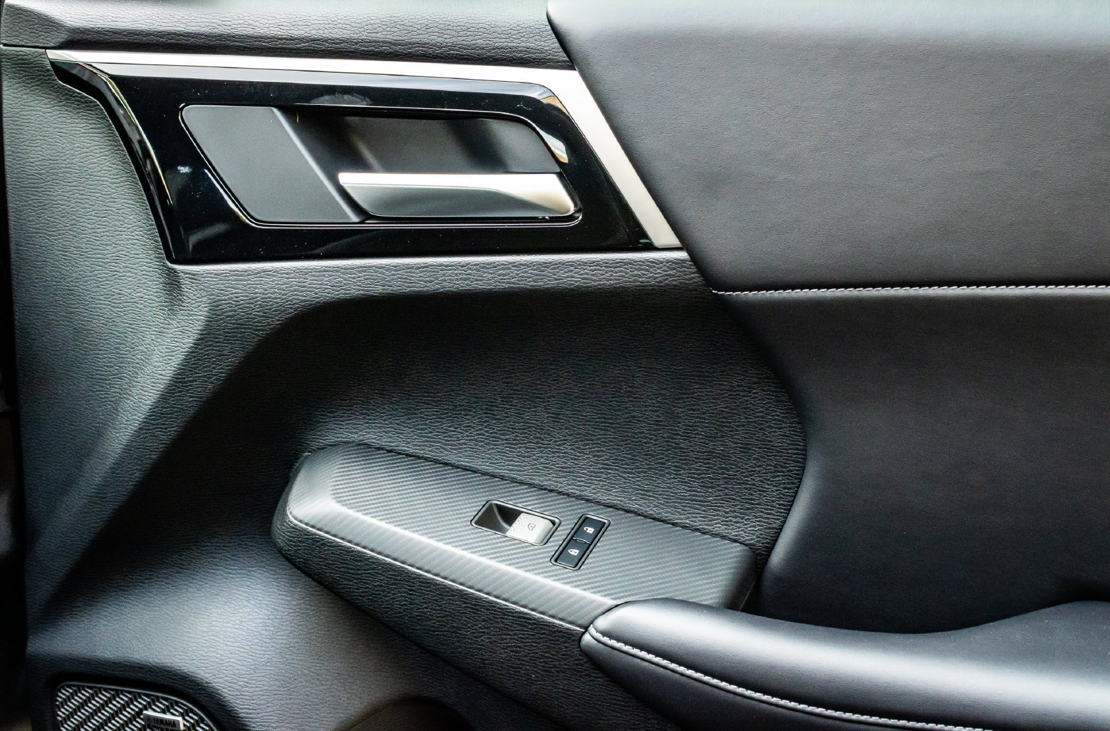 New 2026 Mitsubishi Outlander LE AWD/4WD image 25