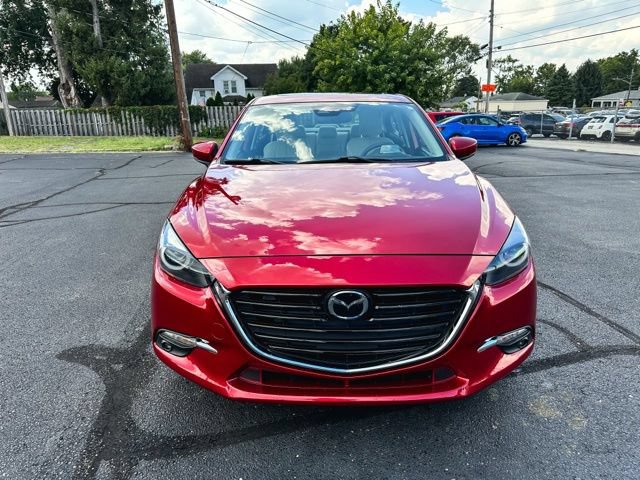 Used 2018 MAZDA MAZDA3 Grand Touring w/ Premium Equipment Package FWD image 2