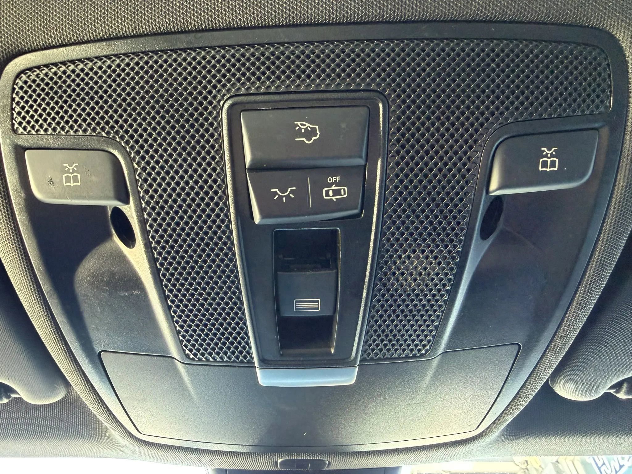 Used 2016 Mercedes-Benz CLA 250 4MATIC w/ Multimedia Package image 26