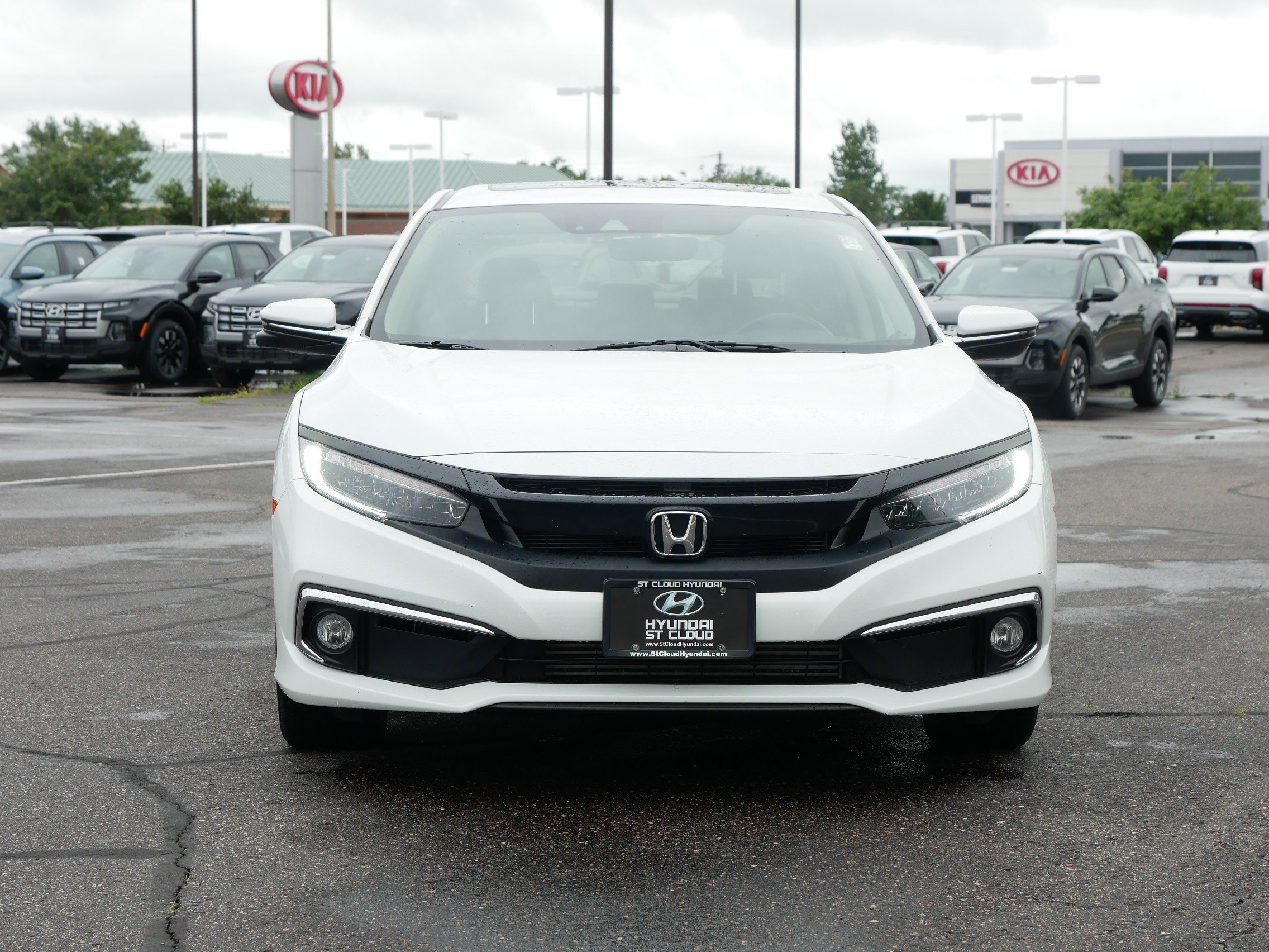 Used 2019 Honda Civic Touring image 8