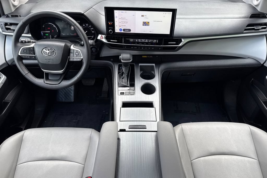 Certified 2025 Toyota Sienna XLE w/ XLE Plus Package AWD/4WD image 12