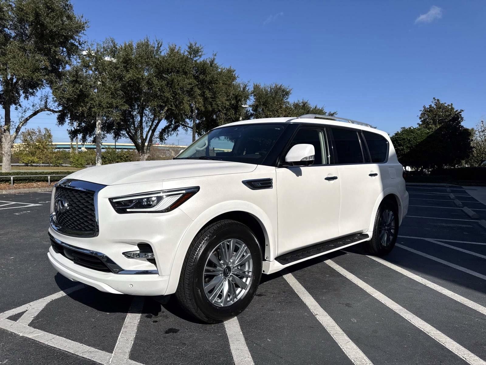 Certified 2023 INFINITI QX80 Luxe w/ Cargo Package image 5