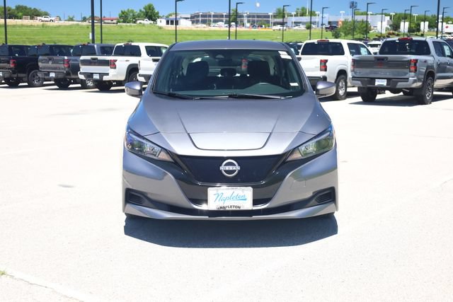 Certified 2025 Nissan Leaf S FWD image 3