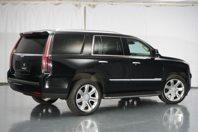 Used 2020 Cadillac Escalade Luxury image 17