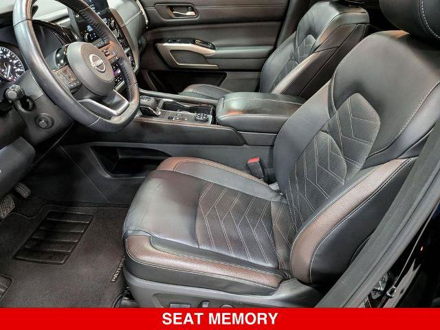 Certified 2022 Nissan Pathfinder Platinum w/ Cargo Package AWD/4WD image 13
