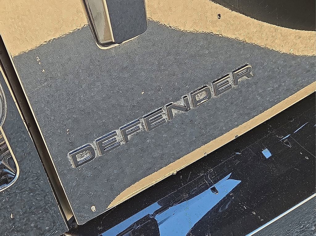 Used 2023 Land Rover Defender 110 X image 13