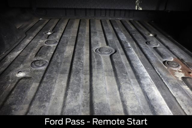 Used 2022 Ford F250 Lariat w/ Black Appearance Package image 14
