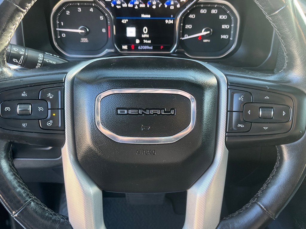Used 2021 GMC Yukon Denali image 13