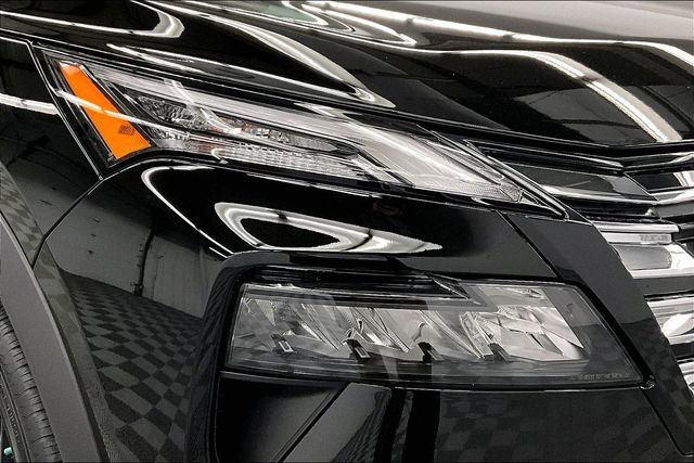 New 2026 Nissan Rogue SV FWD image 14